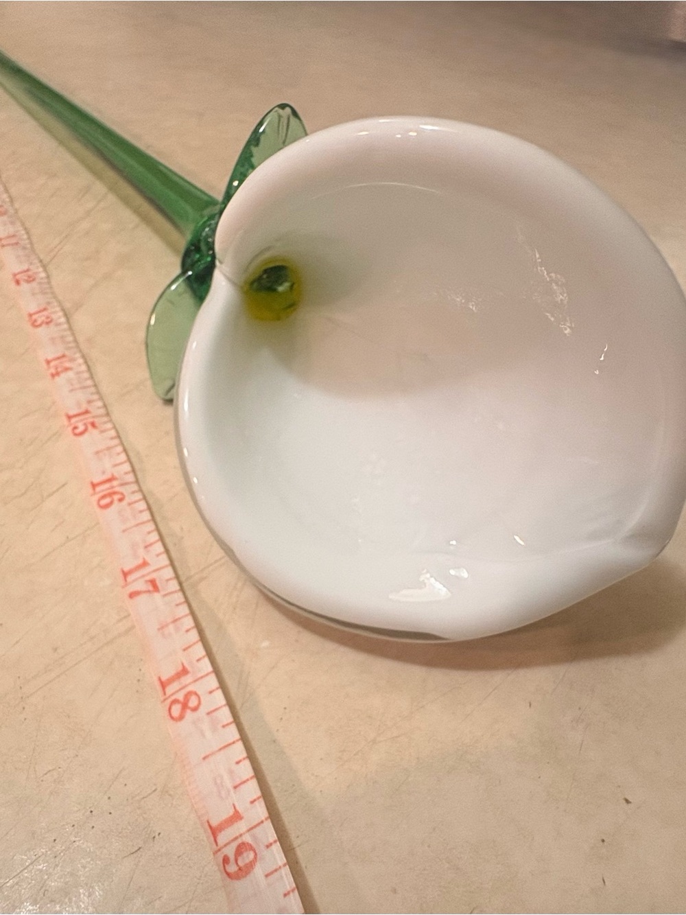 Hand blown glass White Calla Lily with Green Stem